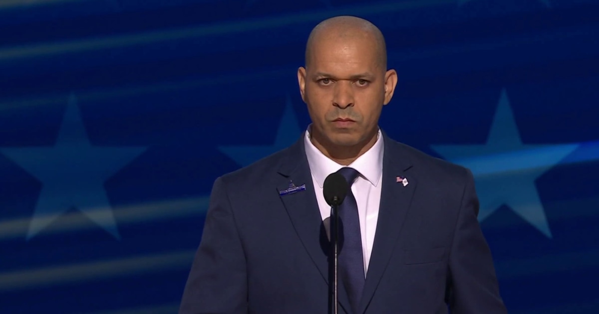 Former Capitol police officer who served during Jan. 6 speaks at the DNC