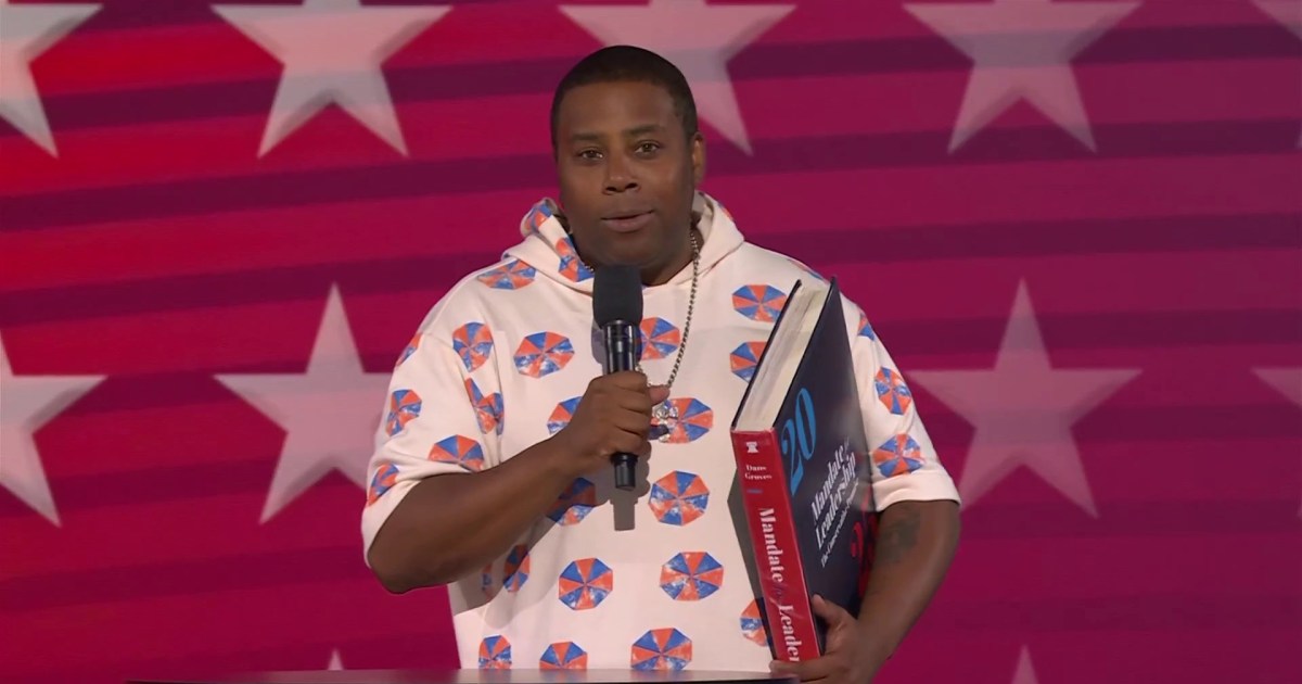 Kenan Thompson warns voters of Project 2025